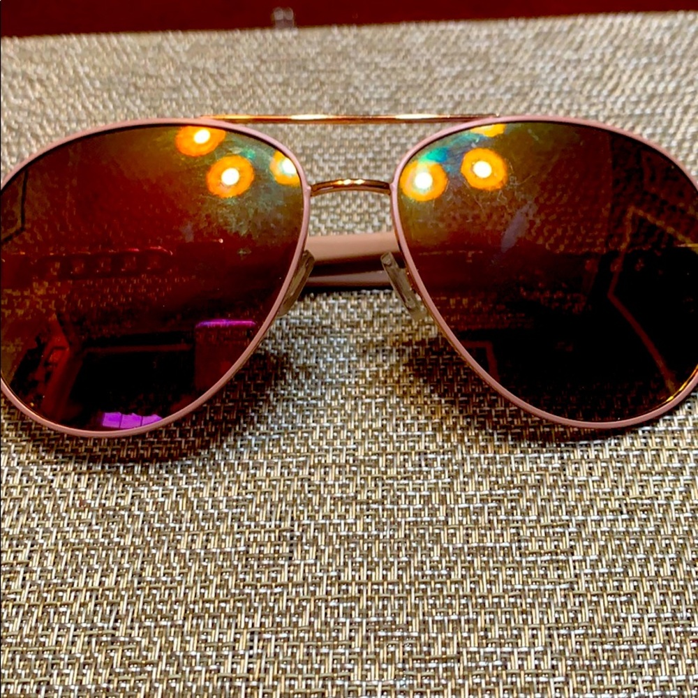 Gently used, JESSICA SIMPSON SUNGLASSES 😎
